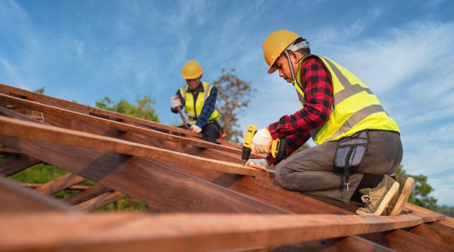 Professional Flat Roofing Installation services in Lone Tree, IA